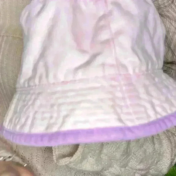 KIDS Hello Kitty Sanrio Bucket Hat Size 4-7 - Picture 5 of 6